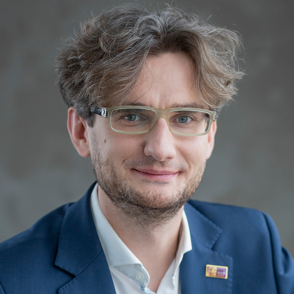 Krzysztof Bachtaa