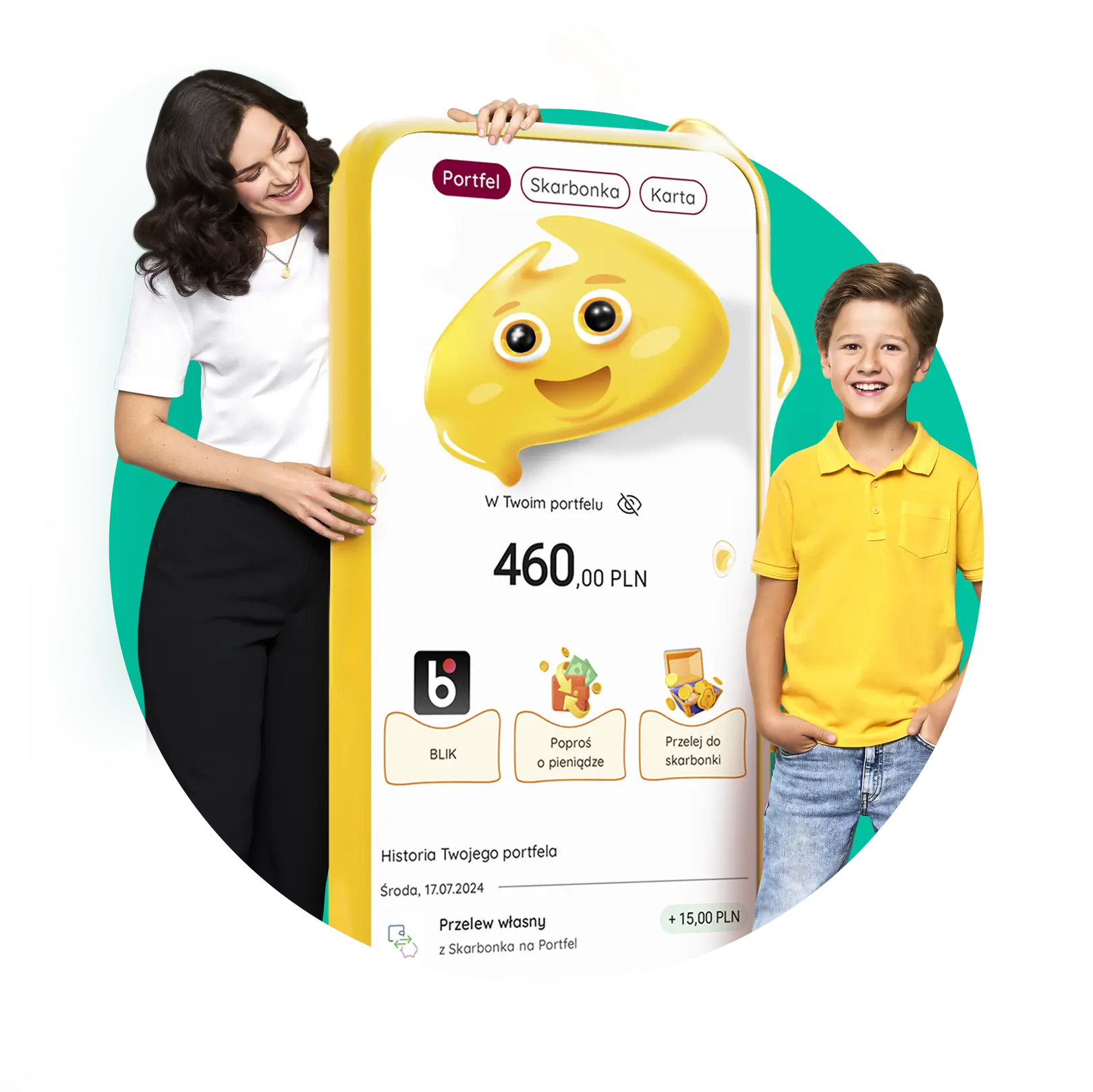 Kobieta oraz dziecko obok dużej makiety smartfona z aplikacją Alior Kids